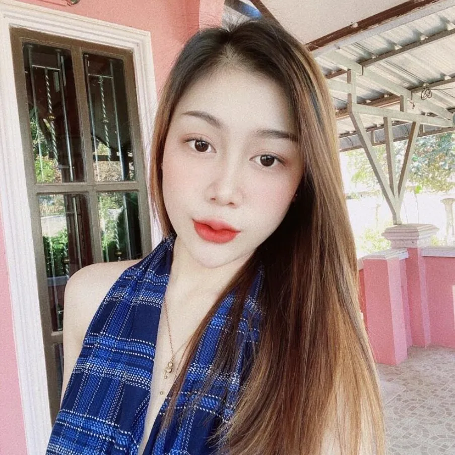 Lan Chi trực tiếp quảng cáo và tiếp thị thương hiệu esp.se.net